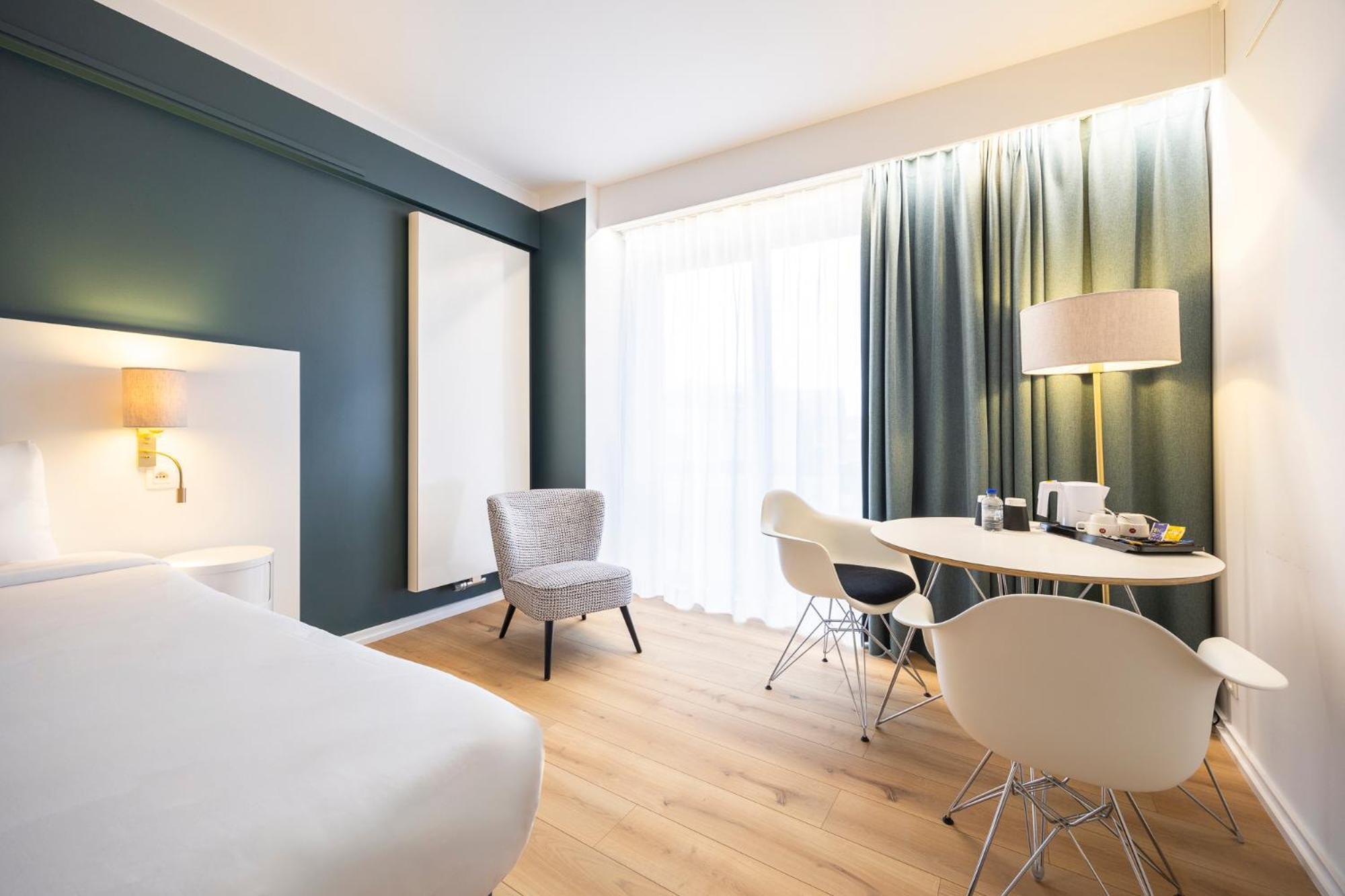 Hotel Louise Brussels Exterior photo